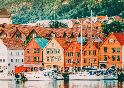 7 daagse noorse fjorden met Nordfjord juni - Holland America Line 2026 - Bergen
