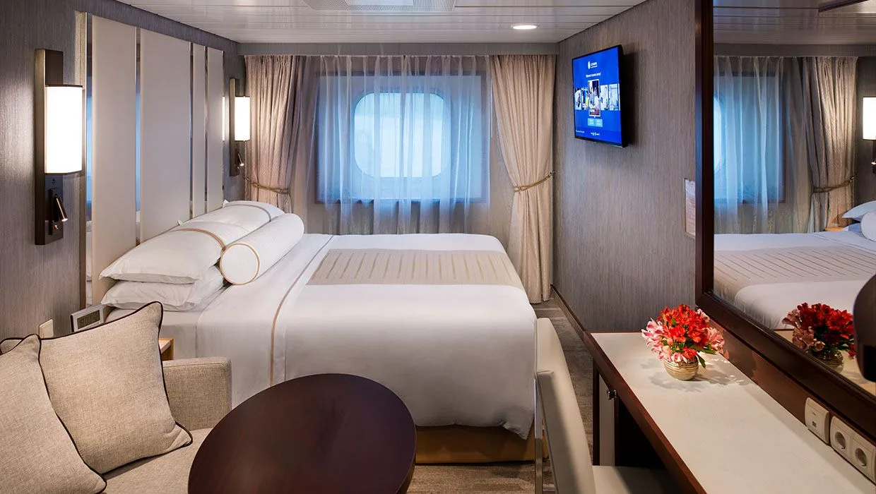 Azamara Journey, Quest, Pursuit, Onward - Buitenhut