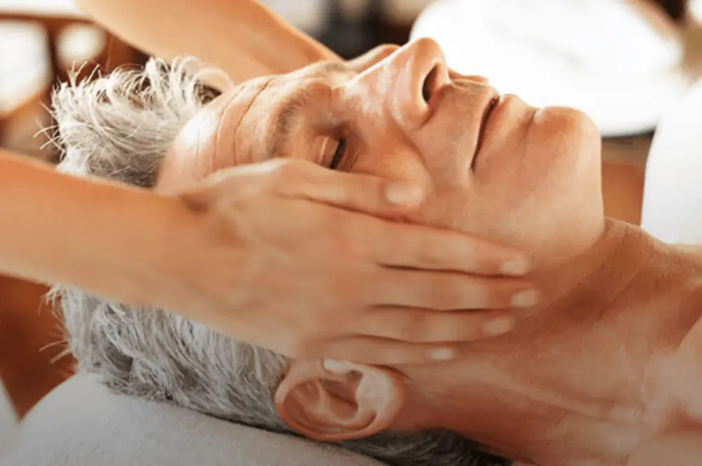Spa Facial aan boord bij Azamara Quest Spa Facial aan boord bij Azamara Quest